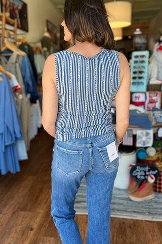 Vervet Victoria High Rise Ankle Straight Jeans in Vandross