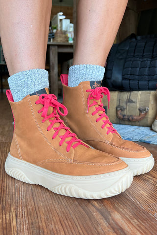 GORP in CAMEL Sneaker Boots