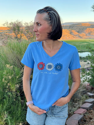 Women's Life is Good Red White and Beautiful Sunflowers Short Sleeve Crusher Tee