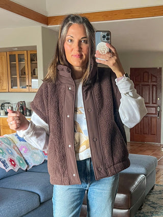 Oversized Sherpa Vest in Espresso