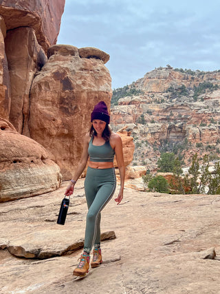 Eldergreen Align Contrast Sport Bra and Legging Set