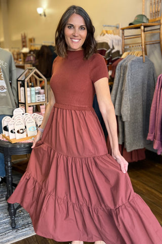 Mock Neck Short Sleeve Woven Mix Tiered Midi Dress in Rust