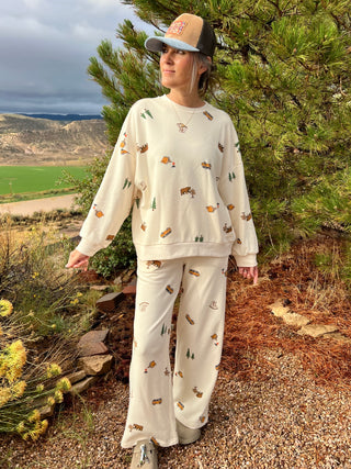 Camping Graphic Crew Neck Sweatshirt
