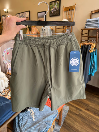 Men's Life is Good Everyday Shorts