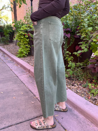 Just Black Vintage Olive Barrel Denim Jeans