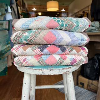 Williams Mercantile | Vintage Quilts